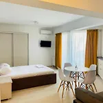Solid Sea View Mamaja