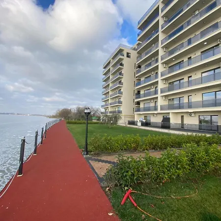 Solid Sea View Apartment *